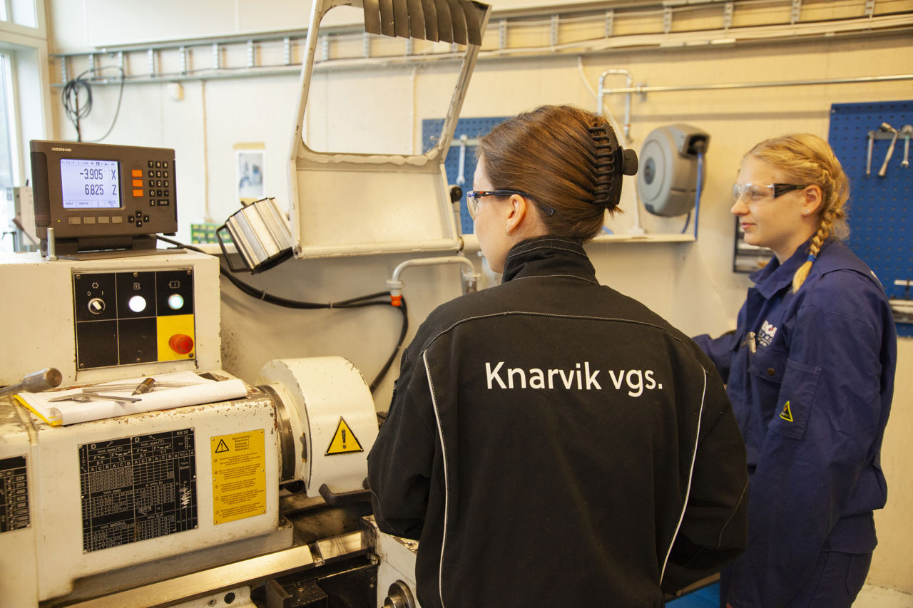 Bilde av elev på lager